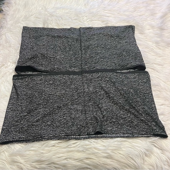 lululemon athletica Accessories - Lululemon Athletica black and white speckled Wrap Shawl